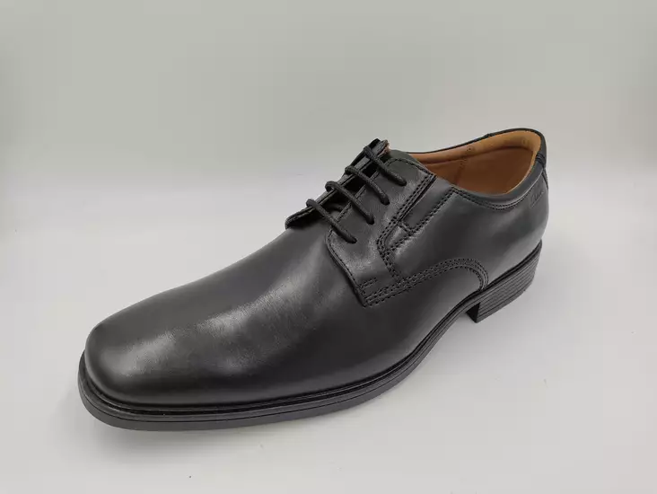 Miesten kävelykengät Clarks musta - Miesten kävelykengät - 26110350 - 1