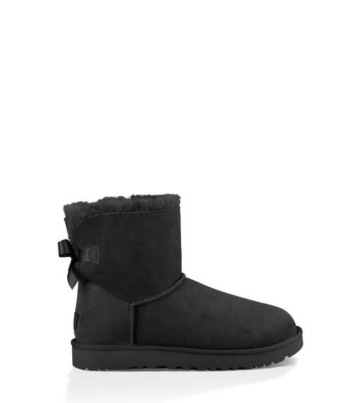 3 bailey bow uggs